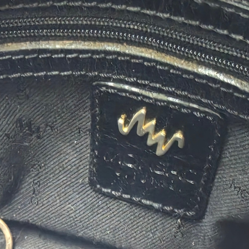Vintage Monsac Black Leather Shoulder Bag Small Zip Top Minimalist Purse - Picture 3 of 12